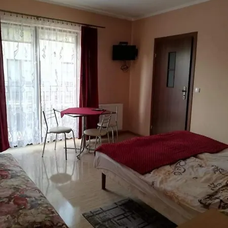 Quarto em Acomodações Particulares Anka *
